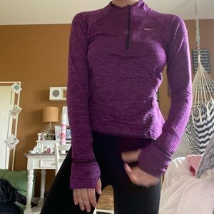 Nike Fitted Quarter Zip